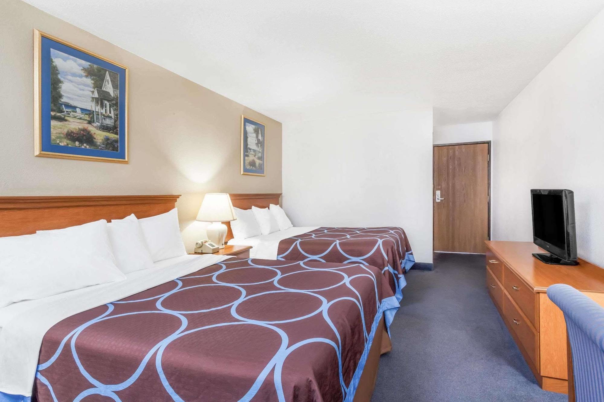 Super 8 By Wyndham Montgomery Maybrook Exterior photo